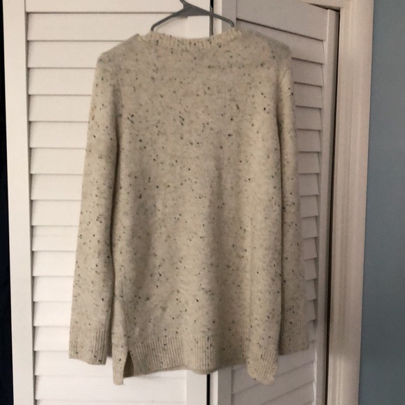 Loft Outlet V-neck Sweater - Picture 4 of 4